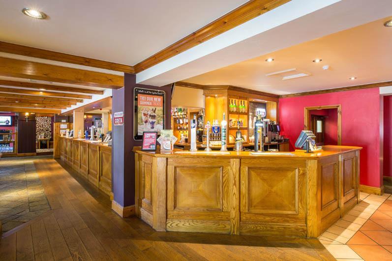 Premier Inn Bournemouth East エクステリア 写真